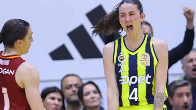 Fenerbahçe Opet ile Galatasaray arasındaki maçın oynanacağı salon ve başlama saati belli oldu mu?
