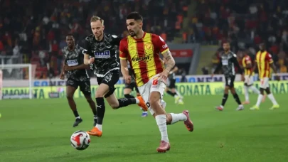 Süper Lig Tarihine Geçen Göztepe-Alanyaspor Maçında Kadın Hakem Görev Yaptı