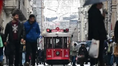 İstanbul’un Alışveriş Trendleri Değişiyor: İstiklal Caddesi Yeniden Canlanıyor, Nişantaşı Geri Planda Kalıyor!