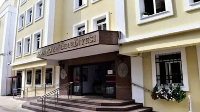 Bornova Belediyesi'nde Görev Yapan Özgür Gönen Kimdir ve Ne İş Yapıyor? Bu İşte Neden Gündemde?