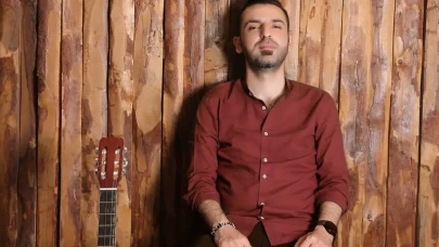 Ünlü Sanatçı Kemal Ceyhan'ın Sanat Dolu Hikayesi! Müziğe Başlama Serüveni ve Başarılarının Sırrı!