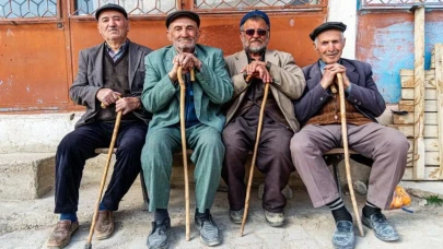 Türkiye'de Yaşlı Nüfus Sayısı Tarihi Rekor Kırdı: Sinop En Fazla Yaşlıya Ev Sahipliği Yapıyor