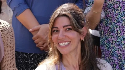 Uzak Şehir dizisine yeni bir isim daha katıldı! Ceren Moray, dizinin kadrosuna dahil oldu