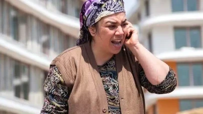Ünlü oyuncu Yeşim Ceren Bozoğlu'nun Yaşı ve Kariyeri