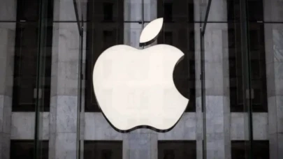Apple, Rusya'da App Store üzerinden artık hiçbir kuruş harcanamayacak!