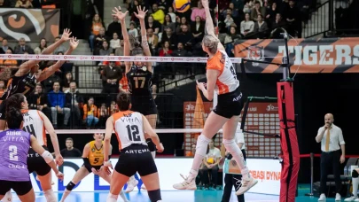 Fenerbahçe ile VakıfBank, final heyecanı için karşı karşıya! Büyük gün yarın