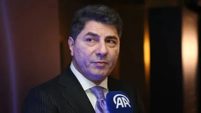 Hakan Şükür, Uzun Bir Sürenin Ardından Konuştu: Eleştirenlerin Çoğu Galatasaraylı, Korkuyla Yola Çıkmanın Bir Anlamı Yok!