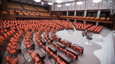 Milletvekili İstifaları için Erken Seçim Kararı Alınabilmesi İçin Gerekli Meclis Oyu Sayısı Belirlendi!