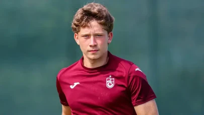 Trabzonspor'un Genç Yıldızı Onuralp Çakıroğlu'nun Ailesi ve Kariyeri Hakkında Detaylar!