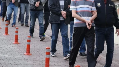 İstanbul merkezli 6 ilde FETÖ operasyonu : 20 şüpheli gözaltına alındı