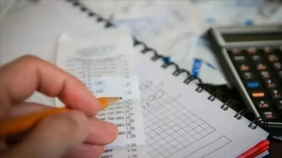 Ticaret satış hacmi yıllık yüzde 0,6 azaldı, perakende satış hacmi yüzde 10,4 arttı
