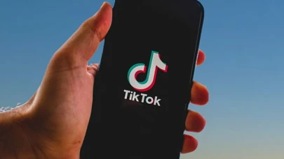 Kaliforniya Valisi, TikTok'u Trump'ı eleştiren içerikleri bastırmakla suçladı