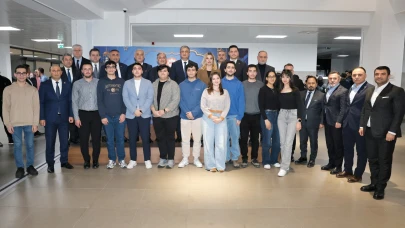 Vali Yavuz, öğrencilerle Ramazan iftarında bir araya geldi