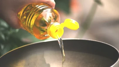 Marketlerde Ayçiçek Yağında Büyük İndirim Fırtınası! Hangi Fiyatlar Düşürüldü?