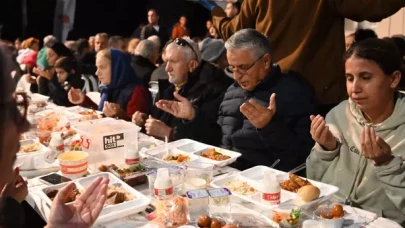 Kemer Belediye Başkanı, Çıralı'da Ramazan Ayı'nı Açtı ve Semazen Gösterisiyle Coşturdu!