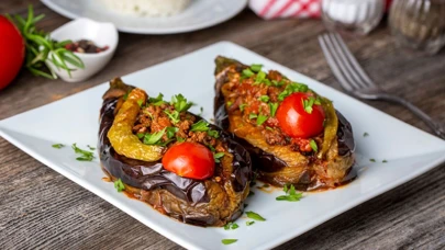 Ünlü şeften nefis bir tarif: MasterChef'ten Karnıyarık Yemeği Tarifi Açıklandı!