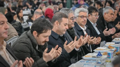 Başkan Akın, Bigadiç halkıyla iftar programında buluştu