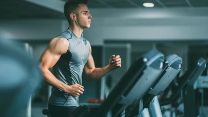 Ramazan’da Oruçluyken Spor Yapmak Bünyeyi Düşürür Mü?
