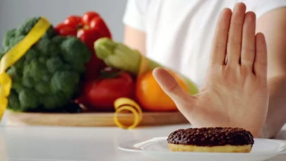 Reflü Hastaları İçin Ramazan Beslenme Tüyoları: Uzmanlar, Sağlıklı İftardan Sonra Ara Öğünleri Öneriyor