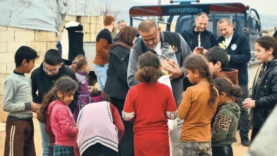 Suriyeli Çocuklar İçin Ramazan Yardımı: Oyuncaksız Çocuklar Derneği Gıda ve Harçlık Dağıttı