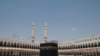 Rüyada Kâbe Görmek Nasıl Yorumlanmalı?