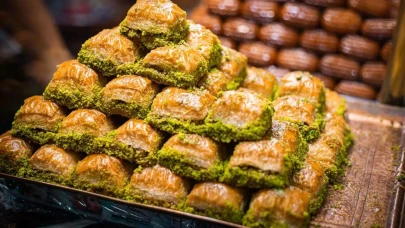 MasterChef'te baklava şovu: En lezzetli baklava nasıl yapılır? El açması Cevizli Baklava tarifi