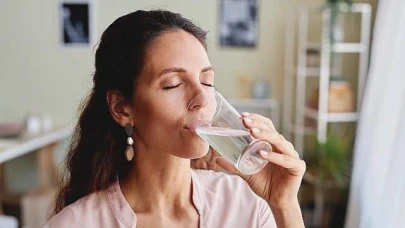 Ramazanda Glokom Tedavisi: İftardan sonra göz damlalarını ihmal etme, stent uygulaması umut vaat ediyor!