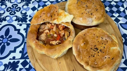 Masterchef'in yeni sezonunda sofralarınıza lezzet katacak olan Güveç Kapama tarifi merak konusu!