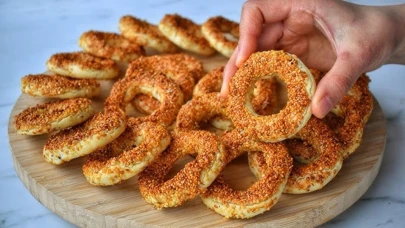 Pastacıların sır gibi sakladığı Kıyır Kıyır Kandil Simidi tarifi ortaya çıktı: Deneyenler hayran kaldı!