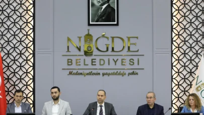 Niğde Belediyesi Gazze'ye Yardım Eli Uzattı, İhtiyaç Sahiplerine Destek Oldu