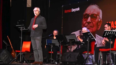 Ünlü yazar Yaşar Kemal, Manisa'da unutulmaz bir törenle anıldı