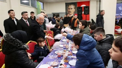 İzmir'de İklim Değişikliği ve Su Yönetimi Paneli Düzenlendi: Yeraltısuyu Sürdürülebilirliği Tartışıldı