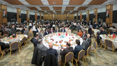 Esenyurt Belediye Başkan Vekili Aksoy, Ramazan ayında din görevlileriyle bir araya gelerek iftar yemeğinde buluştu!