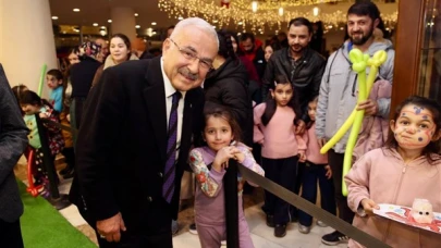 Güler, Ramazan etkinliklerinde hem vatandaşlarla hem de çocuklarla bir araya geliyor