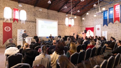 İzmir'de 'Yeraltı Suları ve Dijital Dönüşüm' başlıklı panel gerçekleştirildi