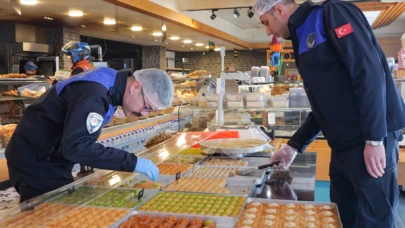 Etimesgut'ta bayram öncesi denetimler sıklaştırıldı, esnaf ve vatandaşlar tedbirleri arttırmaya davet edildi!