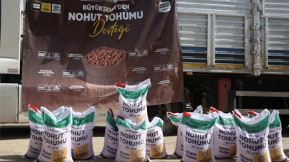 Konya Büyükşehir Belediyesi'nden çiftçilere nohut tohumu desteği