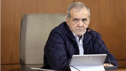 Pezeşkiyan: Sevgili İran'ımız için bağımsızlık ve şan yolunda ilerliyoruz