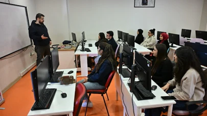 Manisa'da Temel Bilgisayar Eğitimi Kursu Başarıyla Tamamlandı