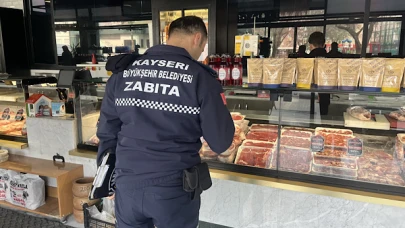 Kayseri'de Ramazan ayına özel kasap denetimleri yapıldı ve hijyen kontrolleri gerçekleştirildi.