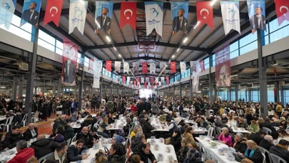 Beylikdüzü'nde 11. Yıl Dönümünde Geleneksel İftar Sofrası Coşkusu Yaşandı