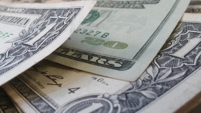 Güvenli Liman Arayışında Olan Yatırımcılar, Doları Tercih Ediyor