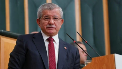 Davutoğlu: Gelecek kuşaklar, bugünün liderlerinin hatalarının maliyetini ödeyecek