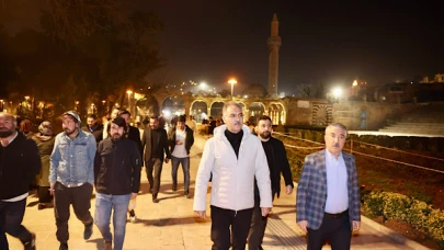 Balıklıgöl'de Işıklandırma Çalışmaları Hızla İlerliyor