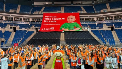 LÖSEV, İstanbul'da Binlerce Aileye Koli Koli Mutluluk Dağıttı!