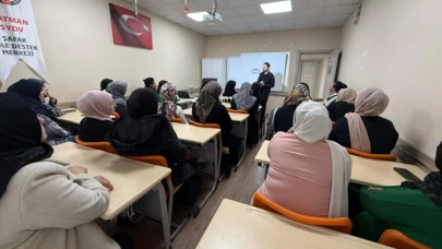 Batman ilinde anne ve babalara yönelik eğitim programı düzenlendi, katılım rekor kırdı!
