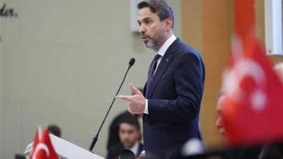 Milli Savunma Bakanı Hulusi Akar, Fransız Savunma Bakanı Florence Parly ve İtalyan Savunma Bakanı Lorenzo Guerini ile bir araya geldi.