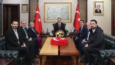 Vali Kızılkaya: Eczacılar, Sağlık Sektörünün Önemli Bir Parçasıdır