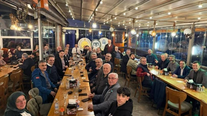Bursa'da Konyalılar, Ramazan ayının bereketini geleneksel iftar sofralarında paylaştı!