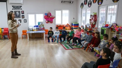 Buca’da eğitime destek sağlayan 'Okuyan Bir Gelecek' projesi hayata geçirildi